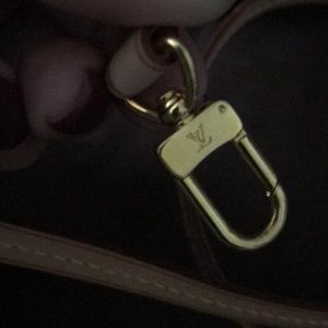 Auth. Louis Vuitton leather purse strap